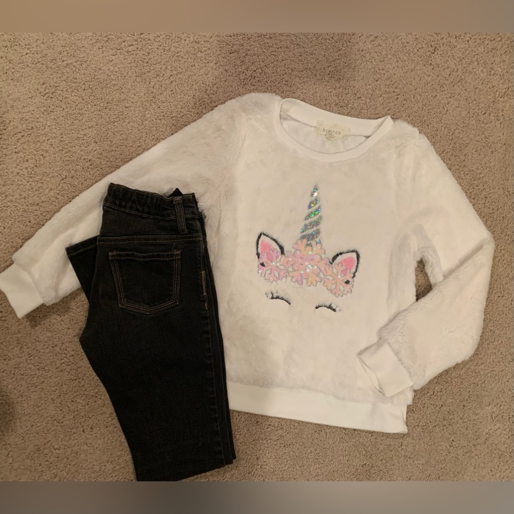 2 Piece Btween Faux Fur Top & Old Navy Skinny Jeans both size 10